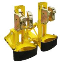 2DCM-G全新萬(wàn)向節(jié)重載型叉車用油桶搬運(yùn)夾具