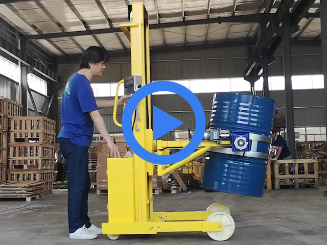 TD850E系列電動油桶翻轉倒料應用案例 TD850E系列電動油桶翻轉倒料應用案例